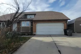 9750 S Tayside Dr W, South Jordan, UT 84009 - Photo 2