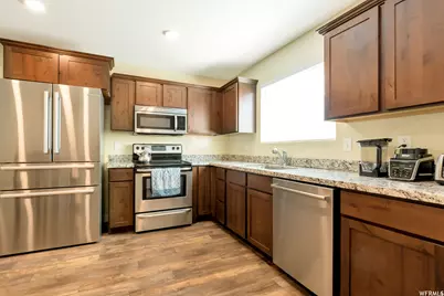 14442 S Ashgrove Ct, Herriman, UT 84096 - Photo 10