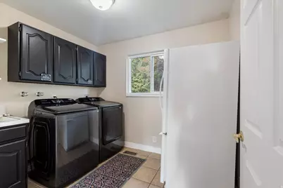 935 S 1500 E, Pleasant Grove, UT 84062 - Photo 16
