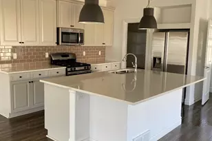 28 S Rio Grand Ave W, Farmington, UT 84025 - Photo 4