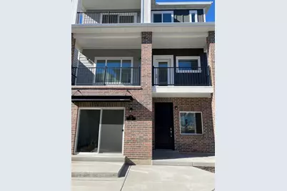 28 S Rio Grand Ave W, Farmington, UT 84025 - Photo 2