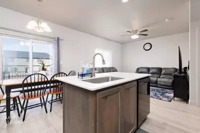 759 N Old Fort Dr, Spanish Fork, UT 84660 - Photo 6