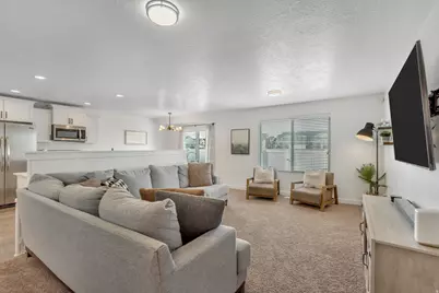 427 S Sunland Way, Saratoga Springs, UT 84045 - Photo 8