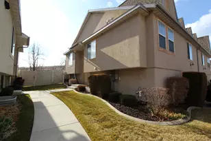 2958 E Somerset Dr, Spanish Fork, UT 84660 - Photo 2