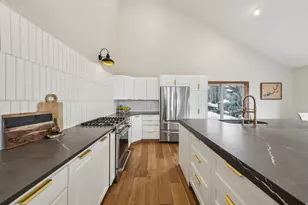 9049 Cheyenne Way, Snyderville, UT 84098 - Photo 16