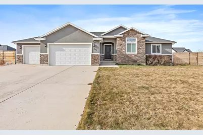 822 S 270 E, Nephi, UT 84648 - Photo 2