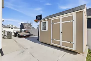 4062 E Hudson Wy, Eagle Mountain, UT 84005 - Photo 30