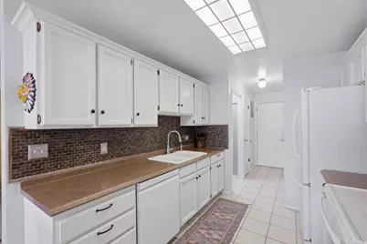 271 Brookfield Ln, Centerville, UT 84014 - Photo 10
