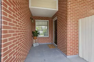 271 Brookfield Ln, Centerville, UT 84014 - Photo 2