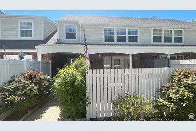 271 Brookfield Ln, Centerville, UT 84014 - Photo 2