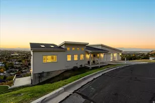 1800 E Spring Oaks Dr, Springville, UT 84663 - Photo 2