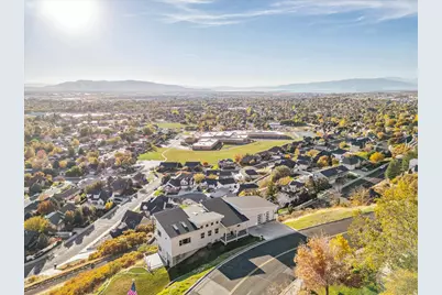 1800 E Spring Oaks Dr, Springville, UT 84663 - Photo 8