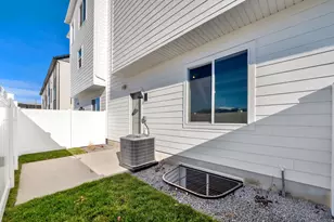 5255 N Evergreen Wy, Eagle Mountain, UT 84005 - Photo 6