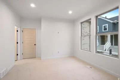 11371 S Offshore Way W #376, South Jordan, UT 84009 - Photo 8