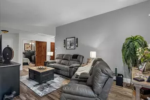 545 S Valley View Dr, Saint George, UT 84770 - Photo 4