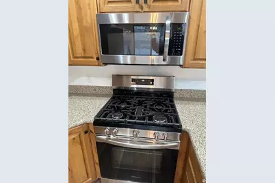 387 E Villa Ct, Midvale, UT 84047 - Photo 10