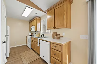 1434 N Liberty Ave, Ogden, UT 84404 - Photo 8