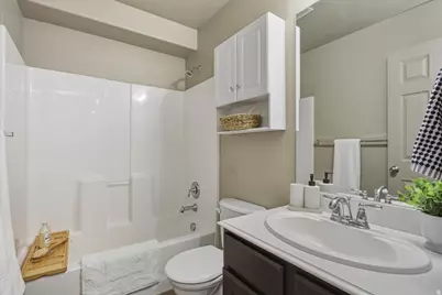 2057 S James Cir, Clearfield, UT 84015 - Photo 14