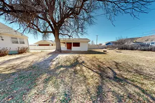 845 N 300 E, Price, UT 84501 - Photo 32