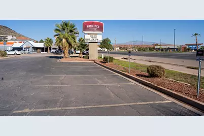 850 S Bluff St, Saint George, UT 84770 - Photo 16