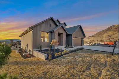 176 S 1150 E, Pleasant Grove, UT 84062 - Photo 2