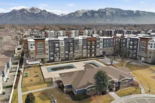 132 Chambord Ct E, Sandy, UT 84070 - Photo 38