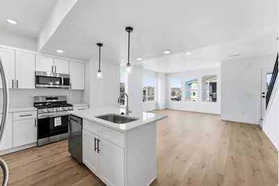 132 Chambord Ct E, Sandy, UT 84070 - Photo 1