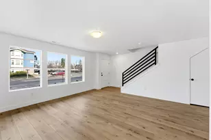 132 Chambord Ct E, Sandy, UT 84070 - Photo 10