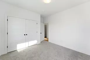 132 Chambord Ct E, Sandy, UT 84070 - Photo 14