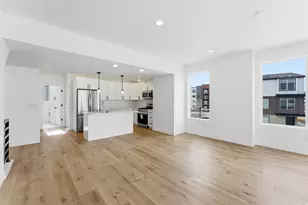 132 Chambord Ct E, Sandy, UT 84070 - Photo 18