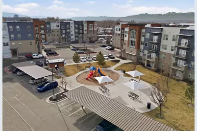 132 Chambord Ct E, Sandy, UT 84070 - Photo 36