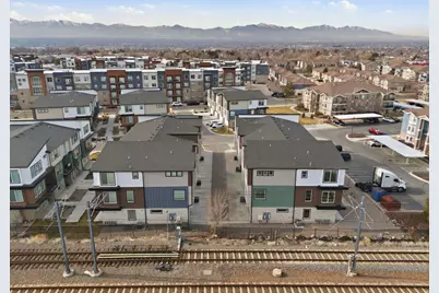 132 Chambord Ct E, Sandy, UT 84070 - Photo 42