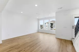 136 Chambord Ct E, Sandy, UT 84070 - Photo 10