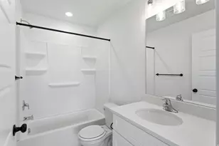 136 Chambord Ct E, Sandy, UT 84070 - Photo 28