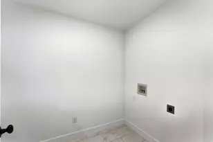 136 Chambord Ct E, Sandy, UT 84070 - Photo 34