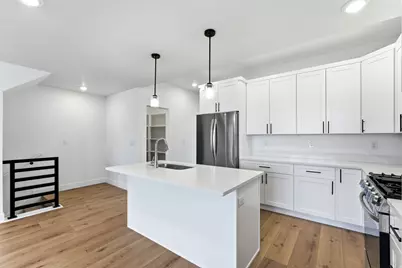 138 Chambord Ct E, Sandy, UT 84070 - Photo 14