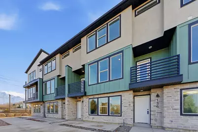 138 Chambord Ct E, Sandy, UT 84070 - Photo 46