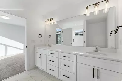 138 Chambord Ct E, Sandy, UT 84070 - Photo 40