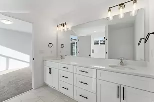 138 Chambord Ct E, Sandy, UT 84070 - Photo 40