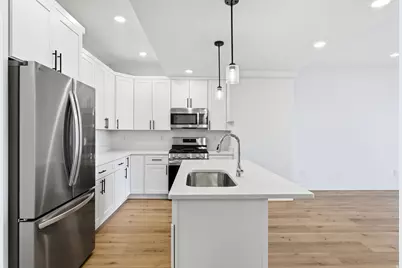 138 Chambord Ct E, Sandy, UT 84070 - Photo 10