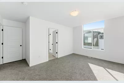 138 Chambord Ct E, Sandy, UT 84070 - Photo 36