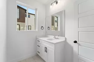 138 Chambord Ct E, Sandy, UT 84070 - Photo 24