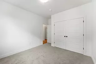 140 Chambord Ct E, Sandy, UT 84070 - Photo 18