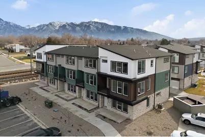 140 Chambord Ct E, Sandy, UT 84070 - Photo 40