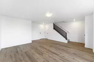 140 Chambord Ct E, Sandy, UT 84070 - Photo 8