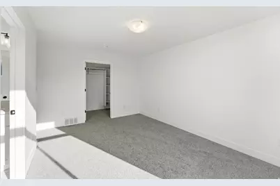 140 Chambord Ct E, Sandy, UT 84070 - Photo 26