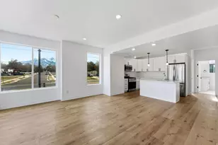 144 Chambord Ct E, Sandy, UT 84070 - Photo 20