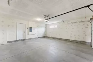 144 Chambord Ct E, Sandy, UT 84070 - Photo 8