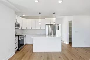 144 Chambord Ct E, Sandy, UT 84070 - Photo 12