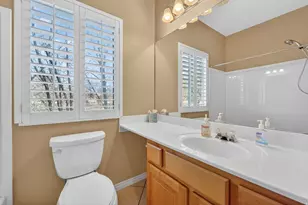 586 E Creekview Dr, Murray, UT 84107 - Photo 22